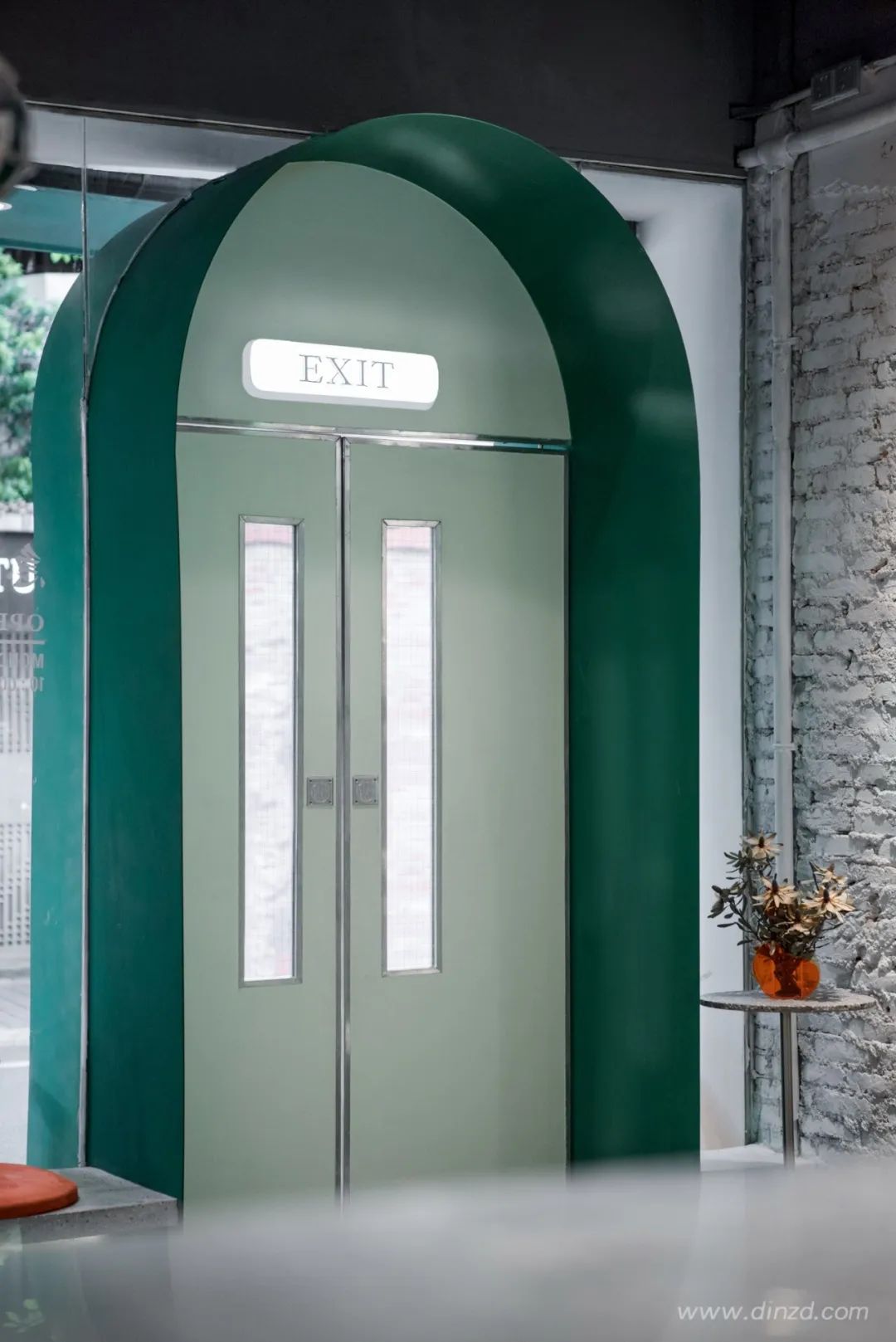 广州东山口“急急脚”咖啡店,复古与现代的完美融合-18