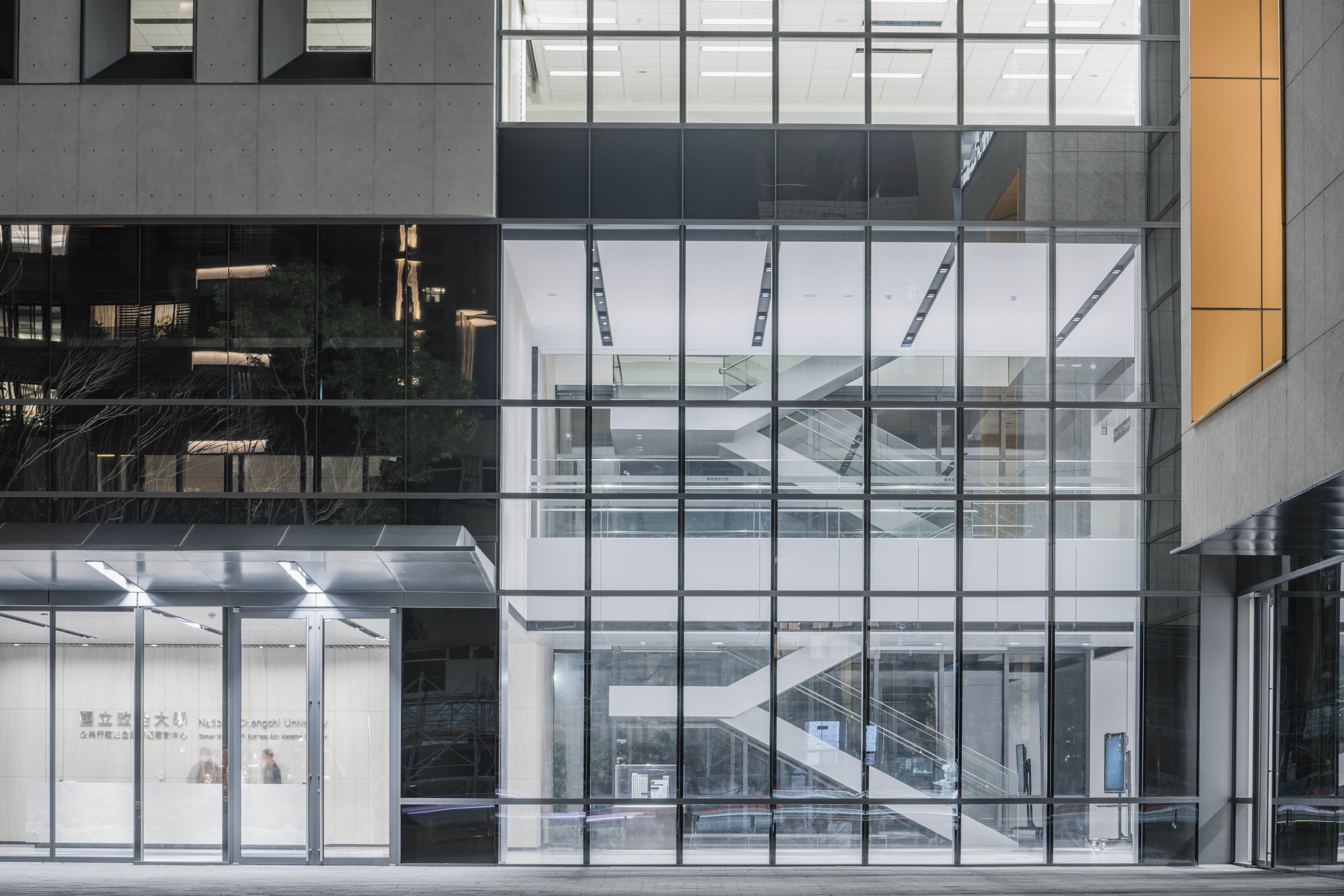 NCCU 公共与工商管理教育中心丨JJP Architects and Planners-17