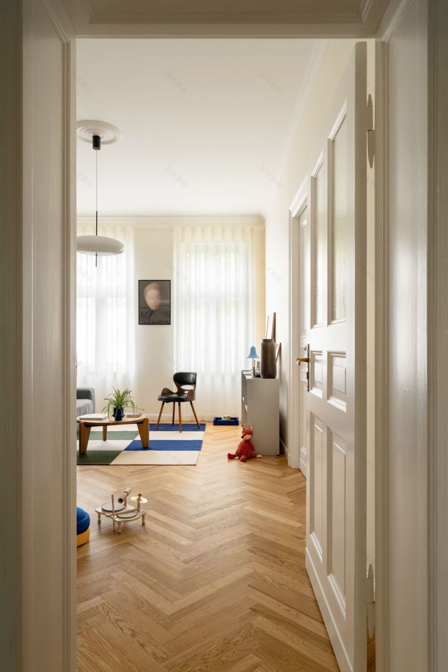 柏林夏洛滕堡老建筑改彩色公寓丨德国柏林丨Sunostudio创始人Gianni Verde-17