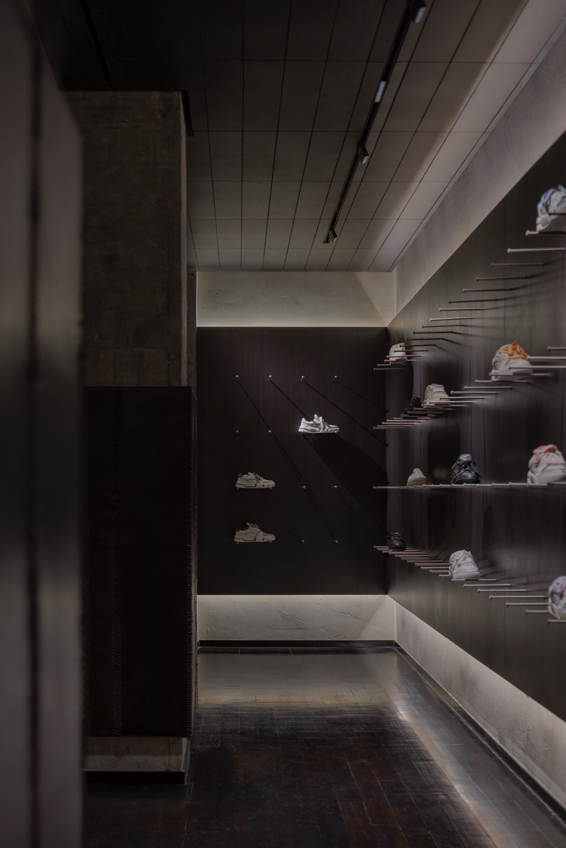 上海 The last Redemption 服装店丨中国上海丨直距设计-26