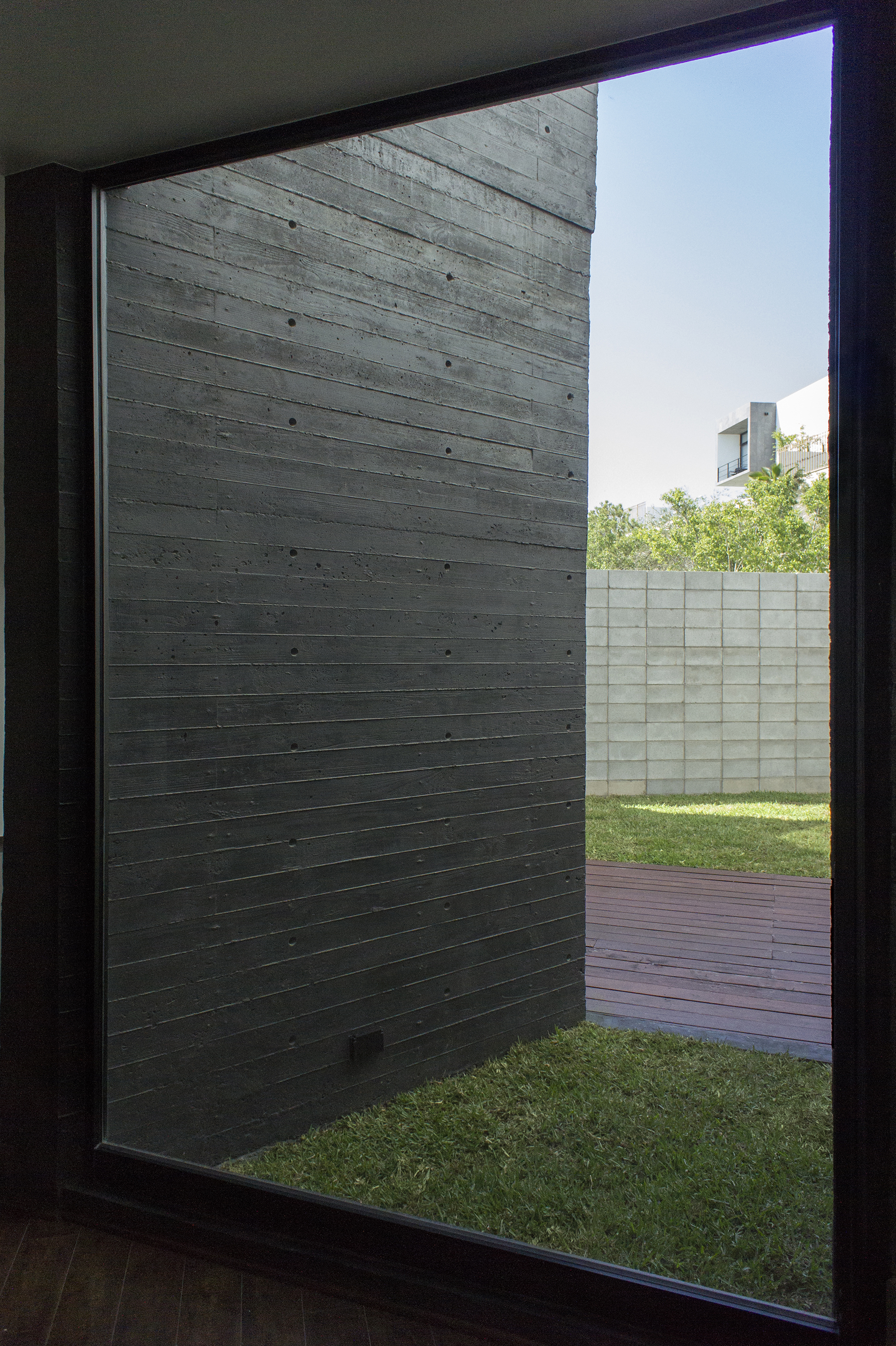 墨西哥 HDJ75 别墅 | 自然光与通风的室外空间设计-25