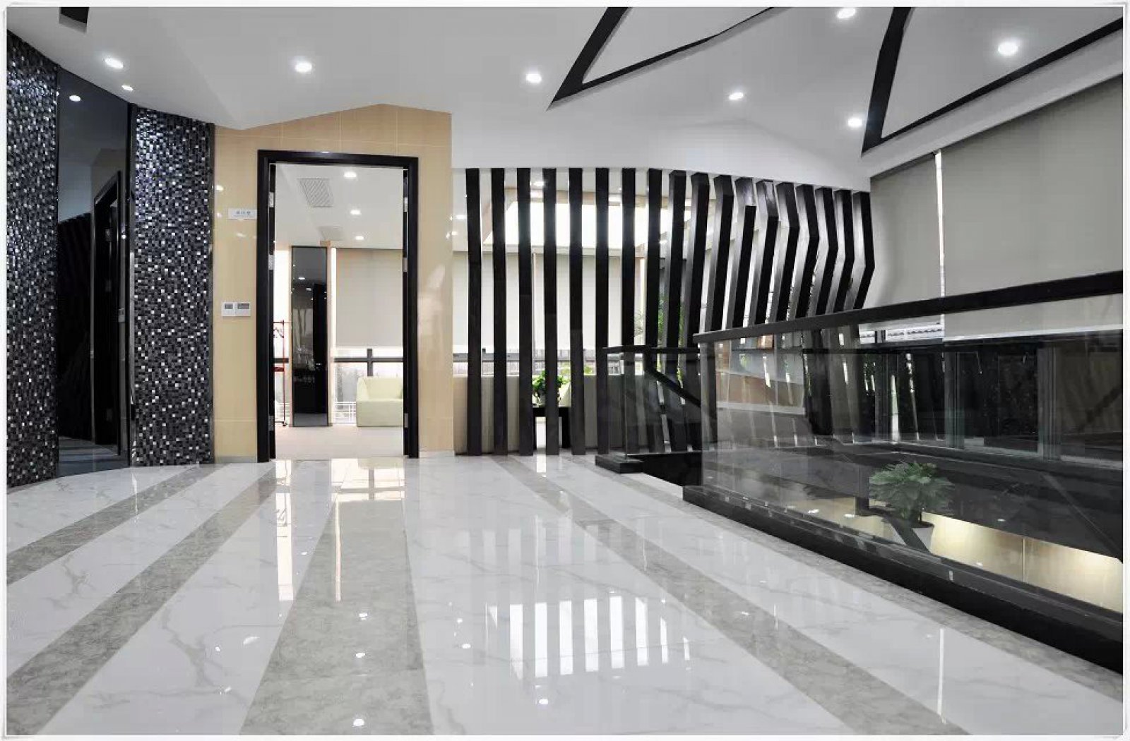 前卫现代办公空间-2