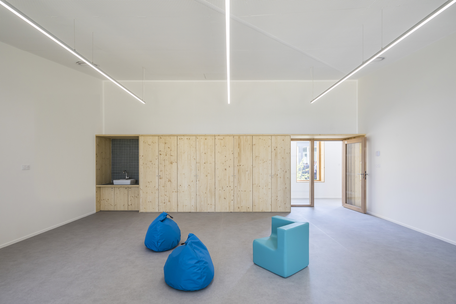 法国 Conflans-Sainte-Honorine 休闲中心与小学扩建项目-17