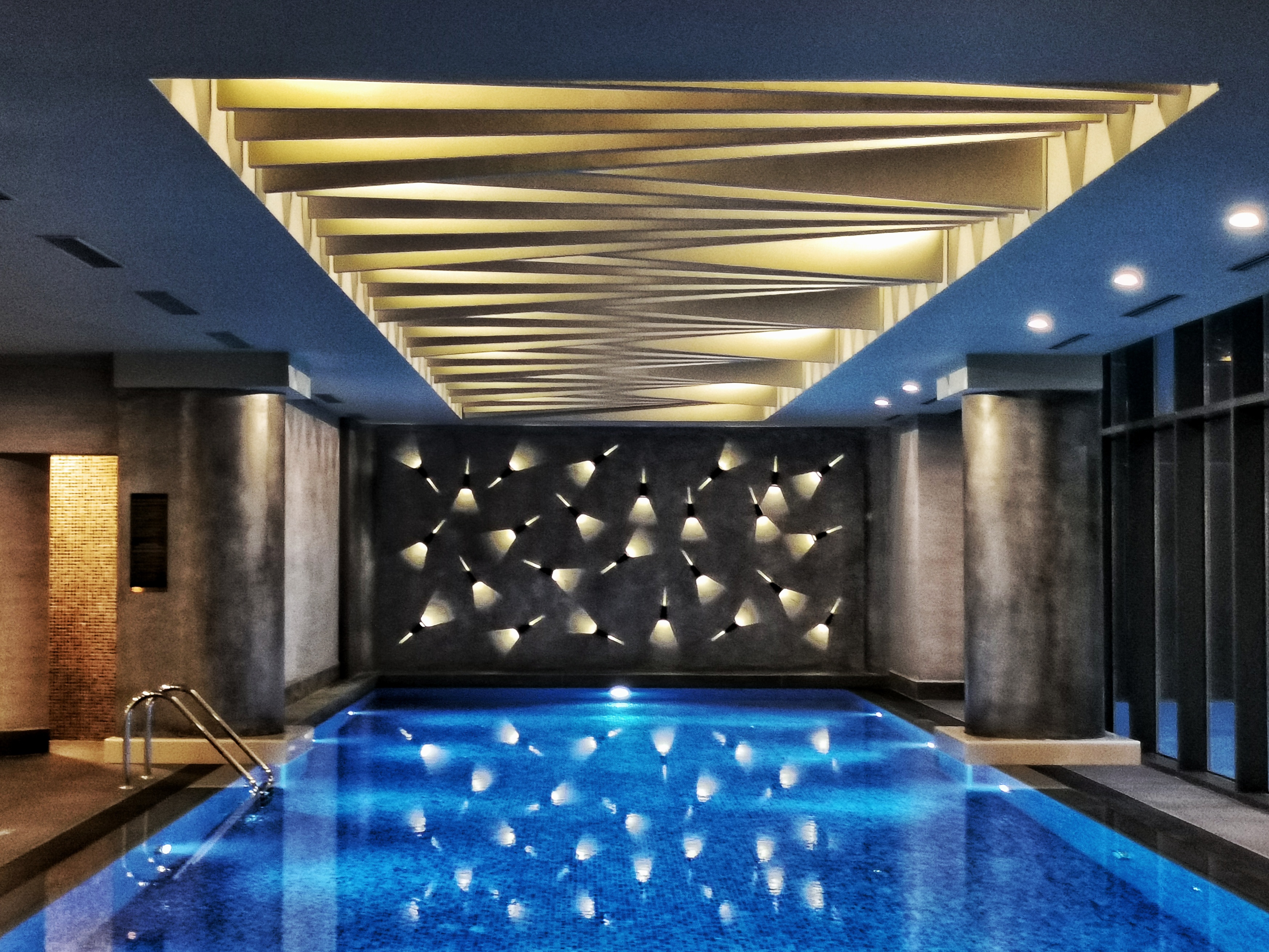 SOFITEL HOTEL Taksim - SwimmingPool-3