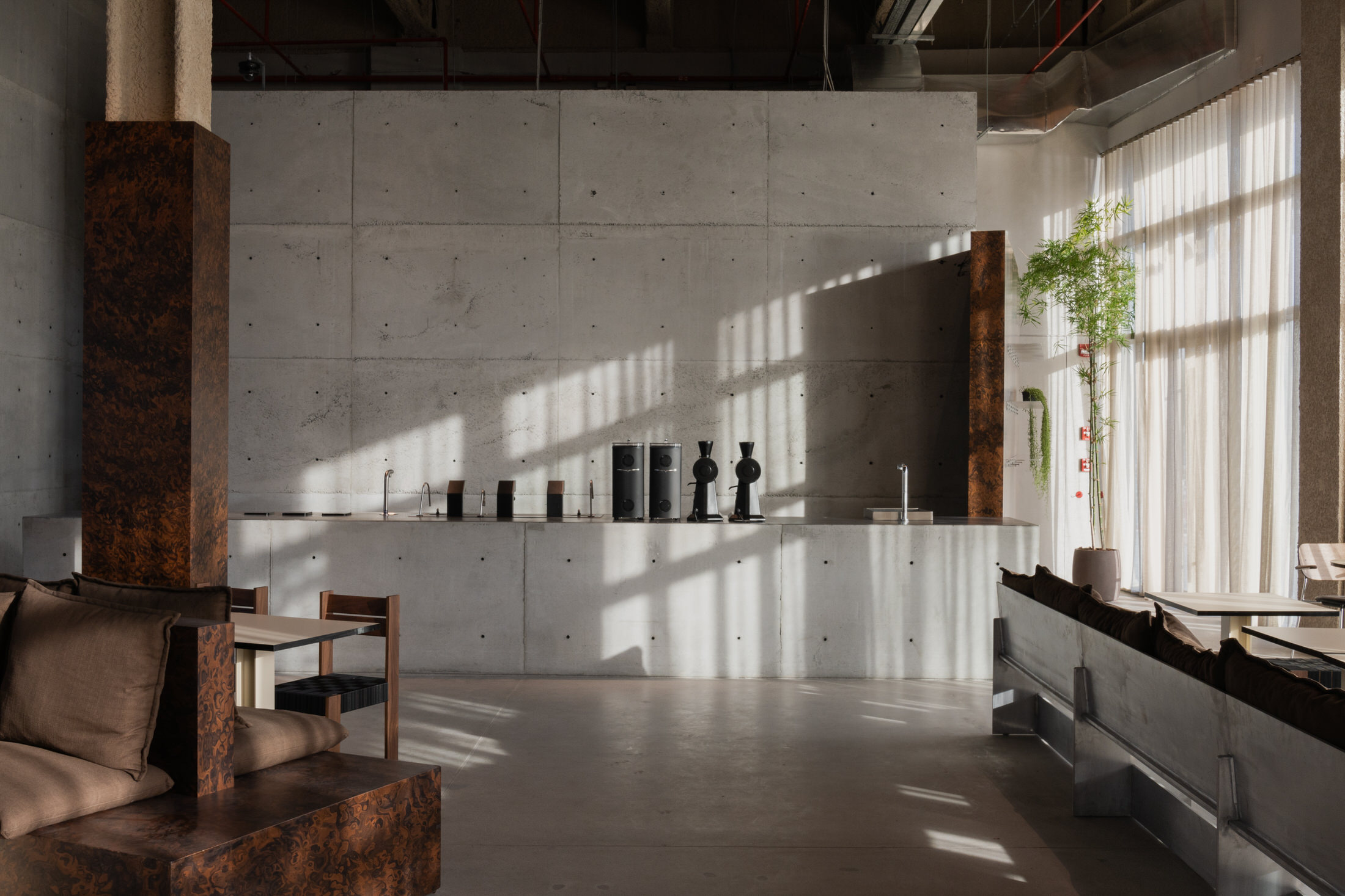 御宅族艾尔卡纳丨阿联酋阿布扎比丨shell+core-14