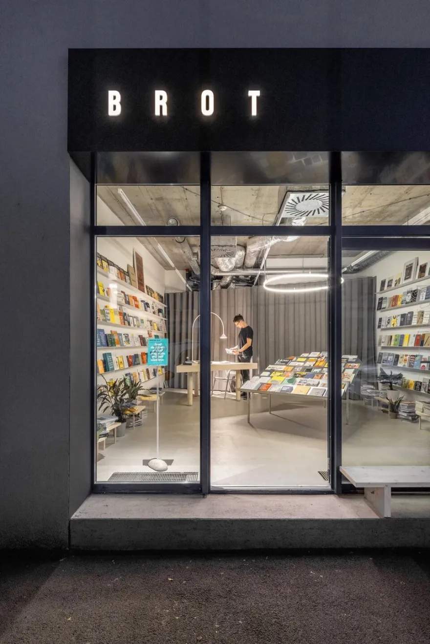 BROT 书店丨斯洛伐克布拉迪斯拉发丨Grau Architects-35