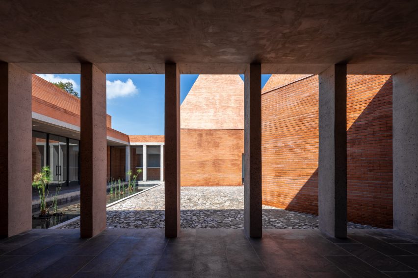 墨西哥现代农业协会总部丨墨西哥瓜纳华托丨3me Arquitectura-19