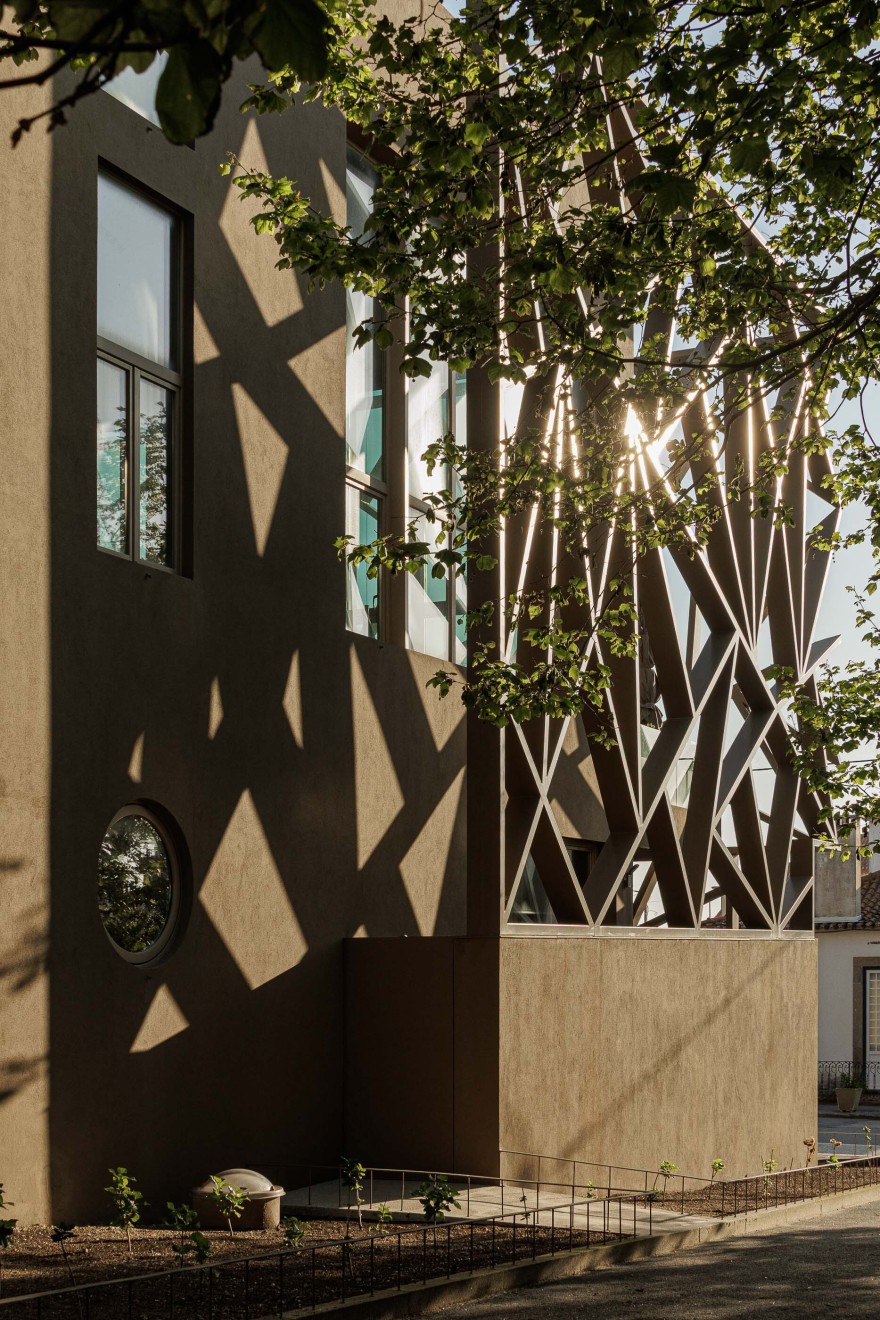 格兰哈装配(注:Granja可能是特定的名称,若有更具体背景信息,翻译可能更精准) 丨葡萄牙丨Lousinha Arquitectos-42