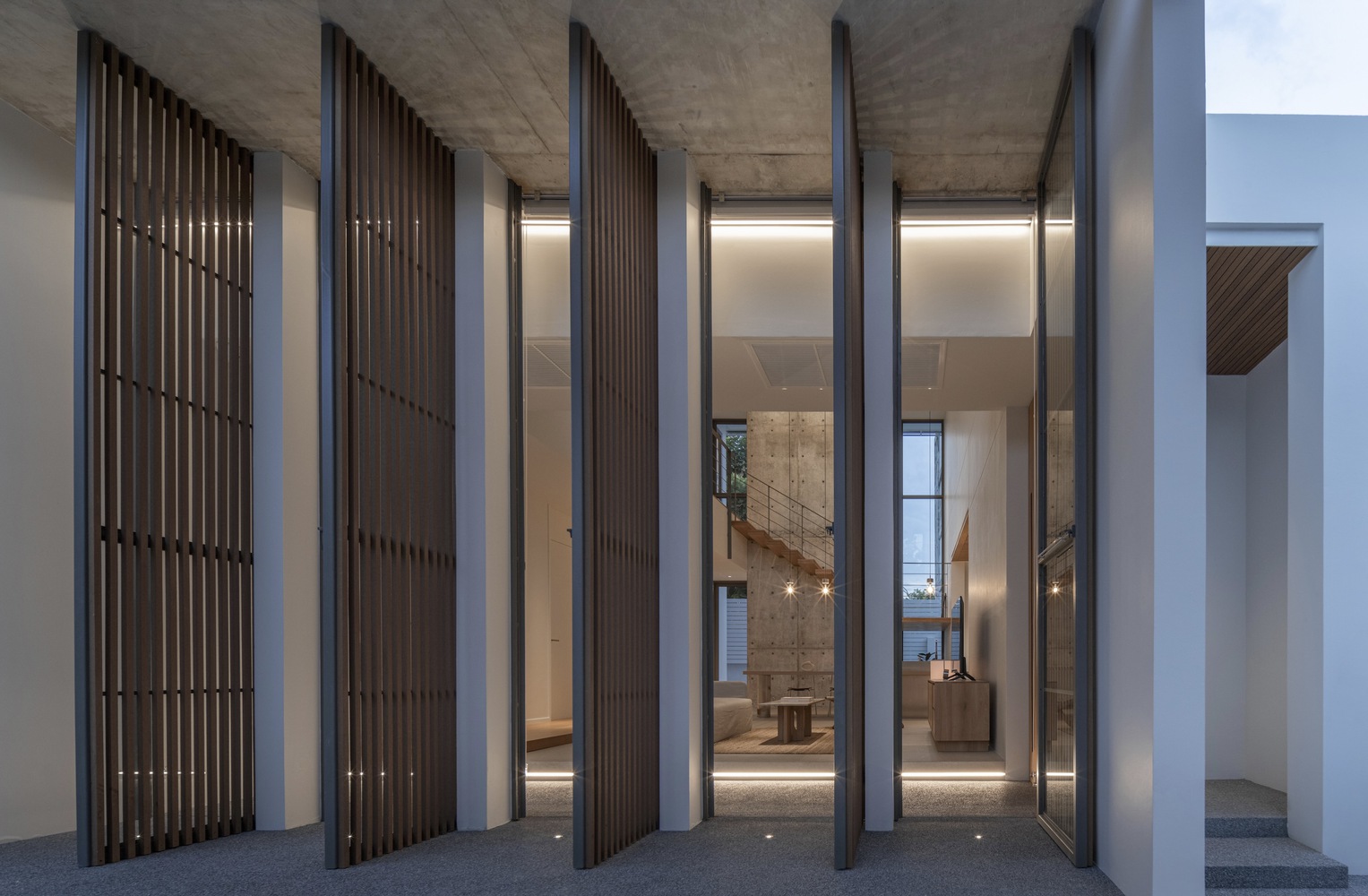 泰国 Samutprakarn 木构家庭住宅设计-15