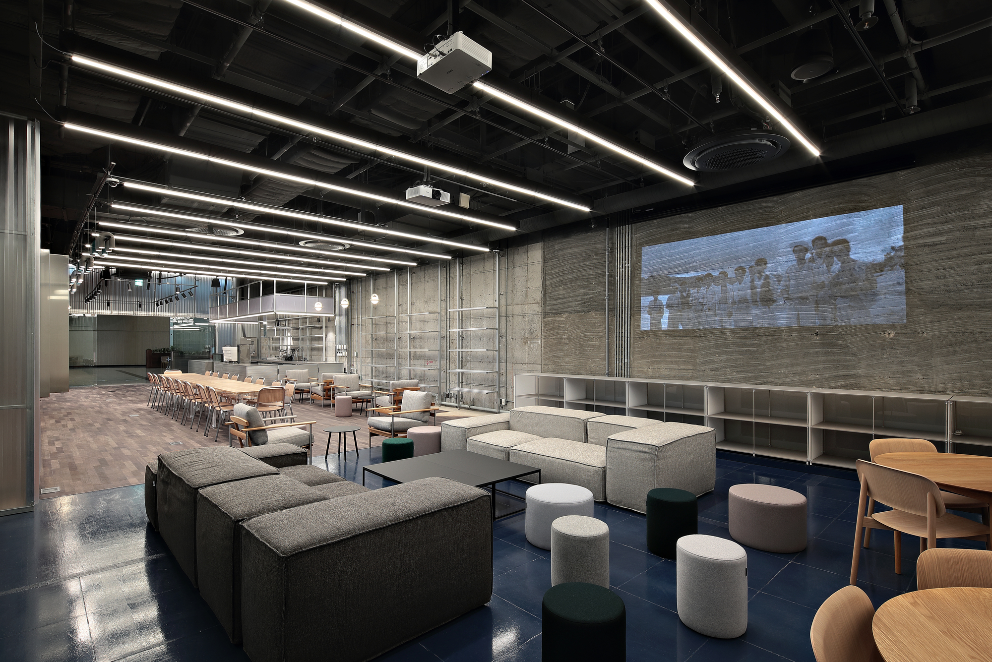 Seoul Made Space / Collective B-12