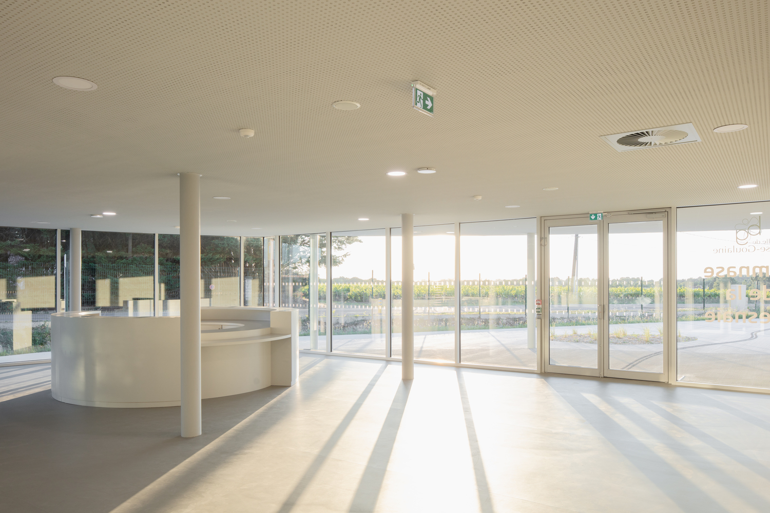 法国拉切斯奈体育馆丨博洪伯特建筑公司-27