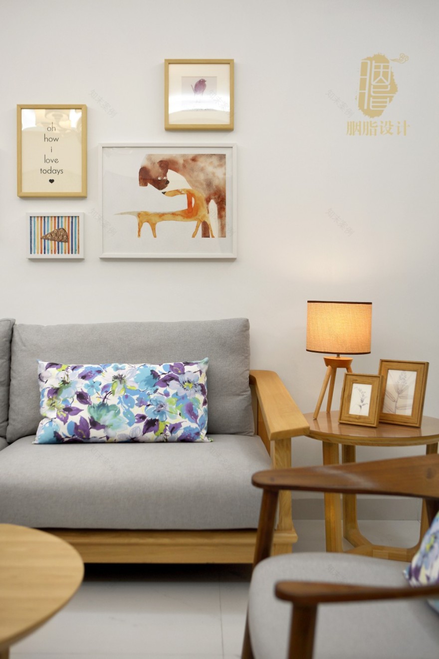 广州润粤大厦北欧风家居设计,原木与彩色的和谐搭配-14