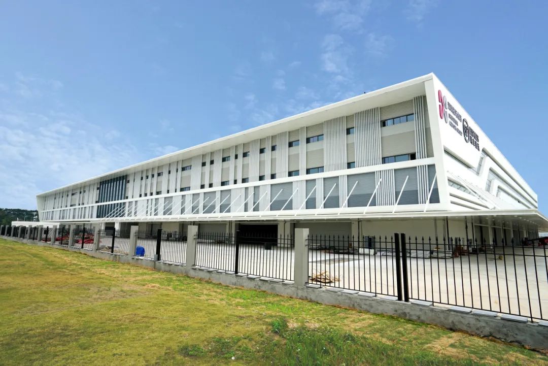打造空港型国家物流枢纽！中建八局这个物流厂房项目顺利交付-25