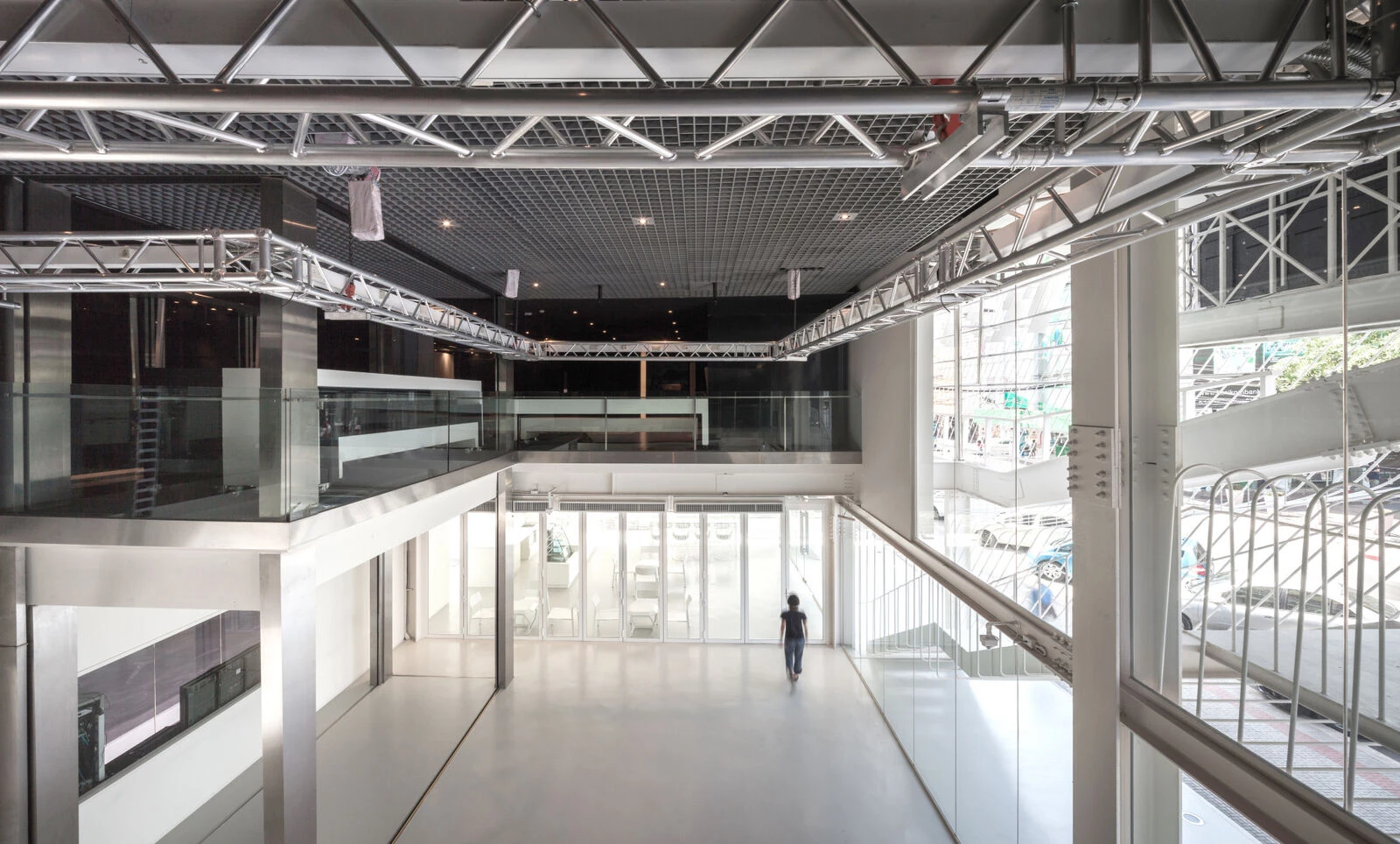 曼谷电视台生产工作室与办公室翻新-13