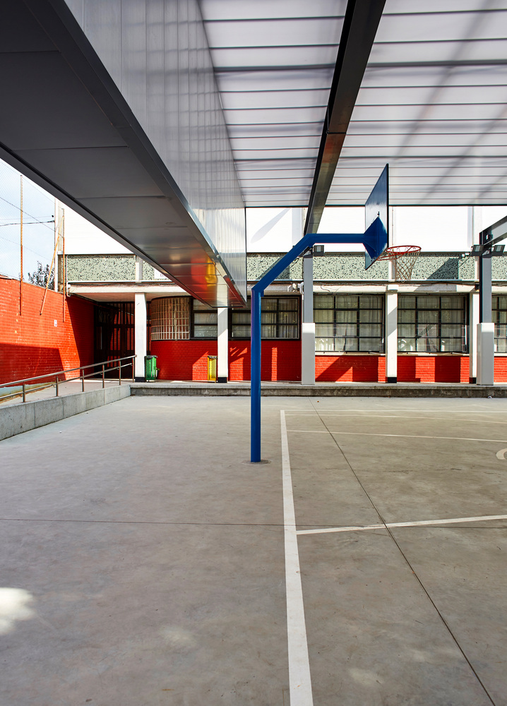 释放户外空间 | 葡萄牙 ete 幼儿园屋顶设计-34