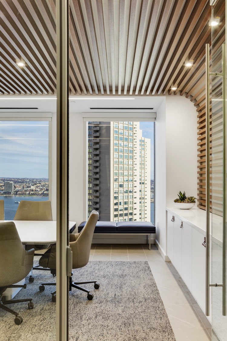 Boston 投资公司 Anchor Capital 的新航海风格办公室-15