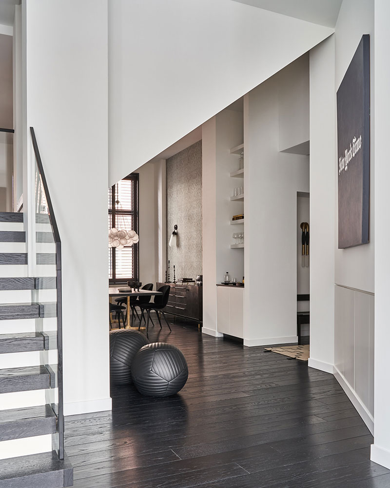 纽约时尚黑白家居，年轻家庭的温馨之作-8