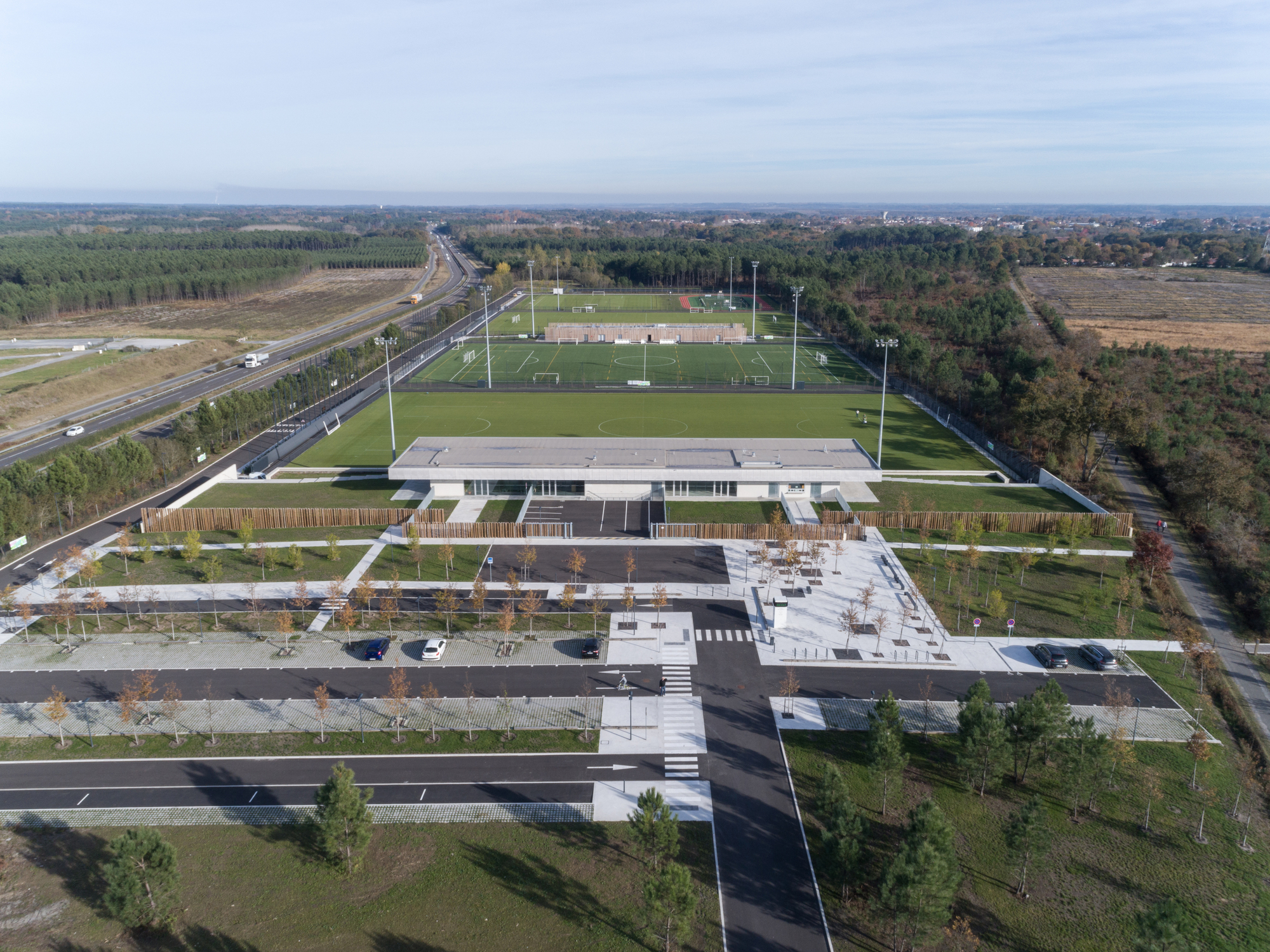 绿意盎然的 Plaine des Sports 体育公园-19