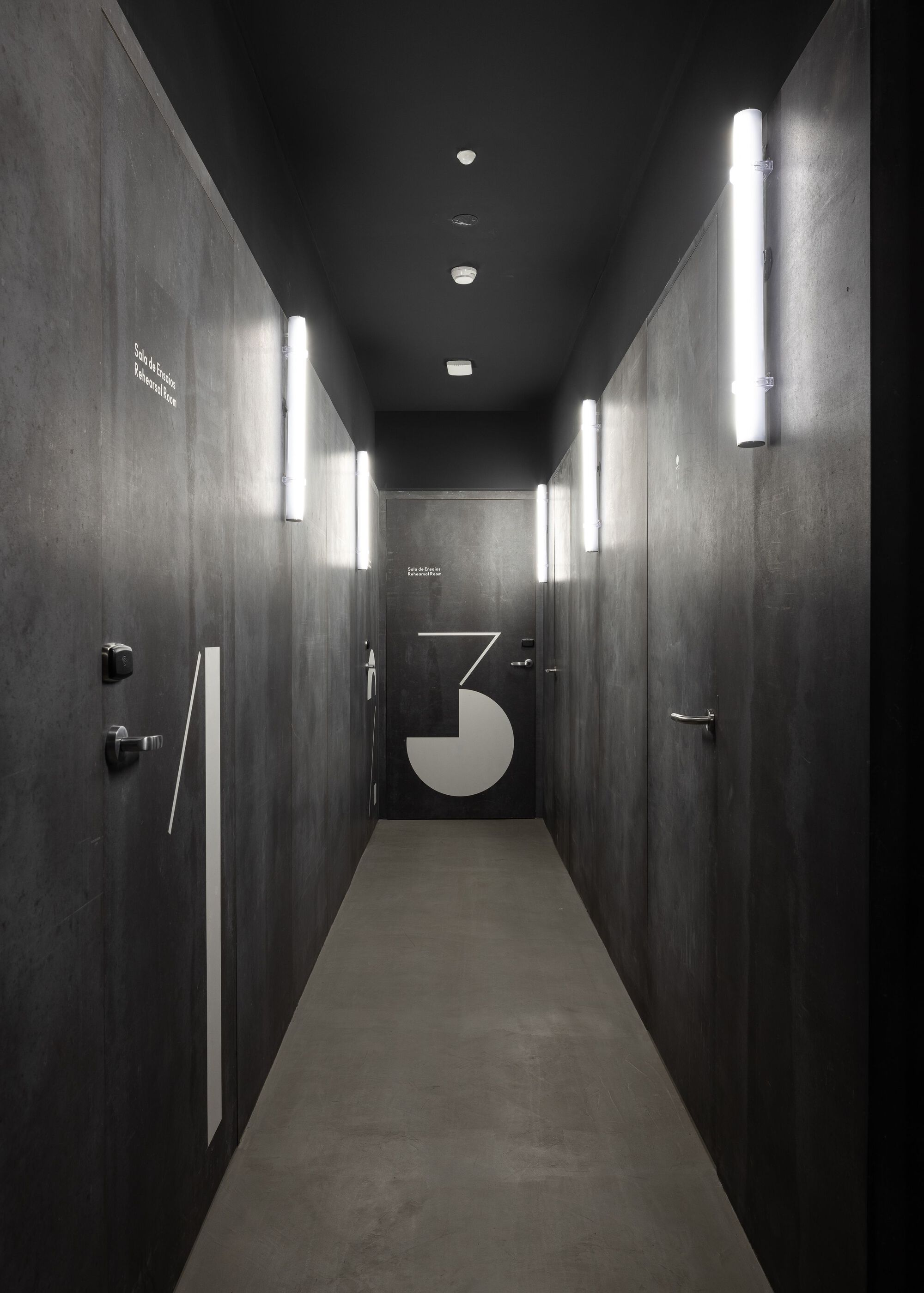 M·OU·CO 酒店公寓丨葡萄牙波尔图丨Arquitectos Aliados-50