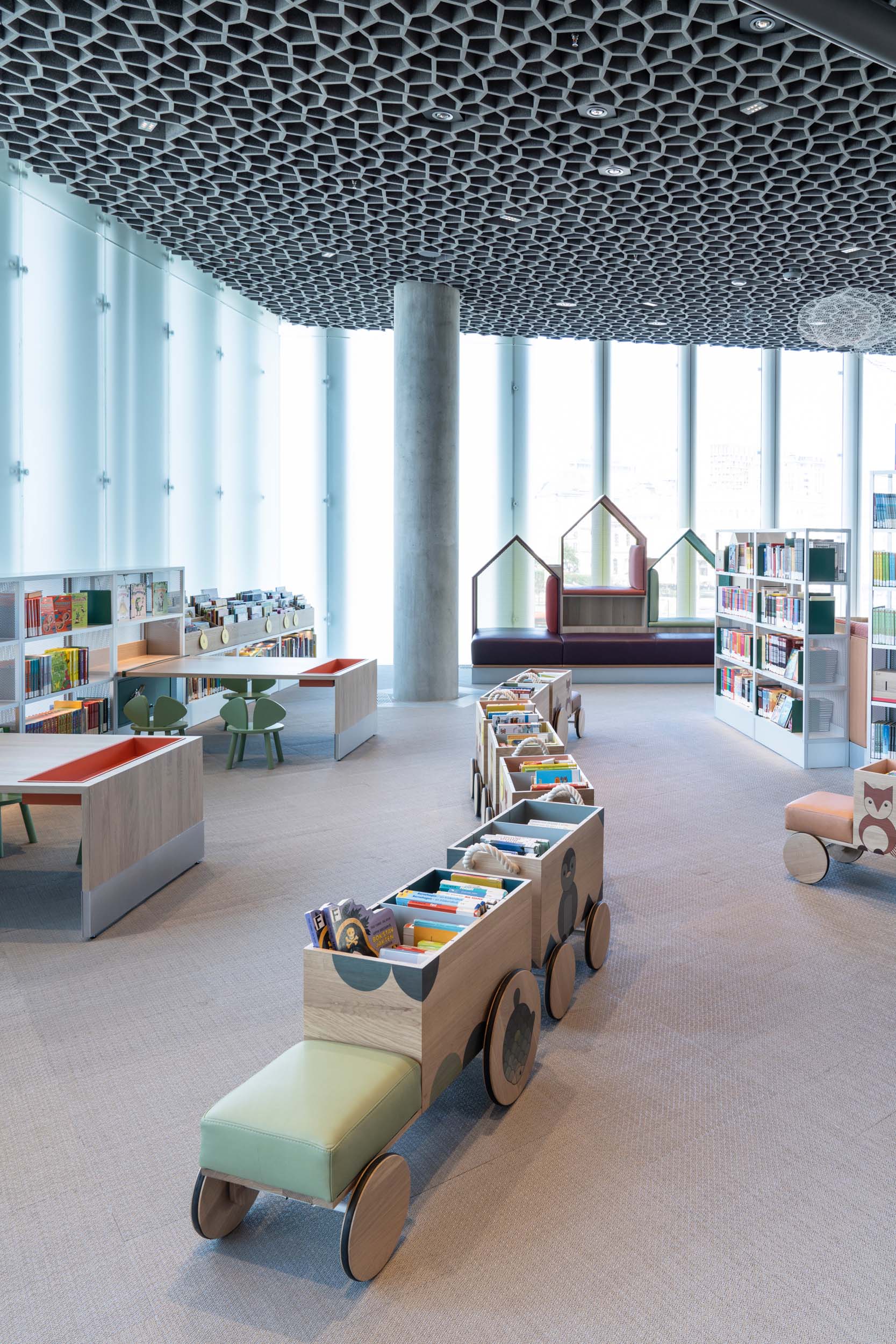 戴克曼媒体中心（注：Deichman可能是特定名称，音译为戴克曼；Mediestativet结合常见构词推测为媒体中心，但需结合具体语境，若该名称有特定固定译法，此翻译可能不准确） 丨Scenario与Bico合作-22