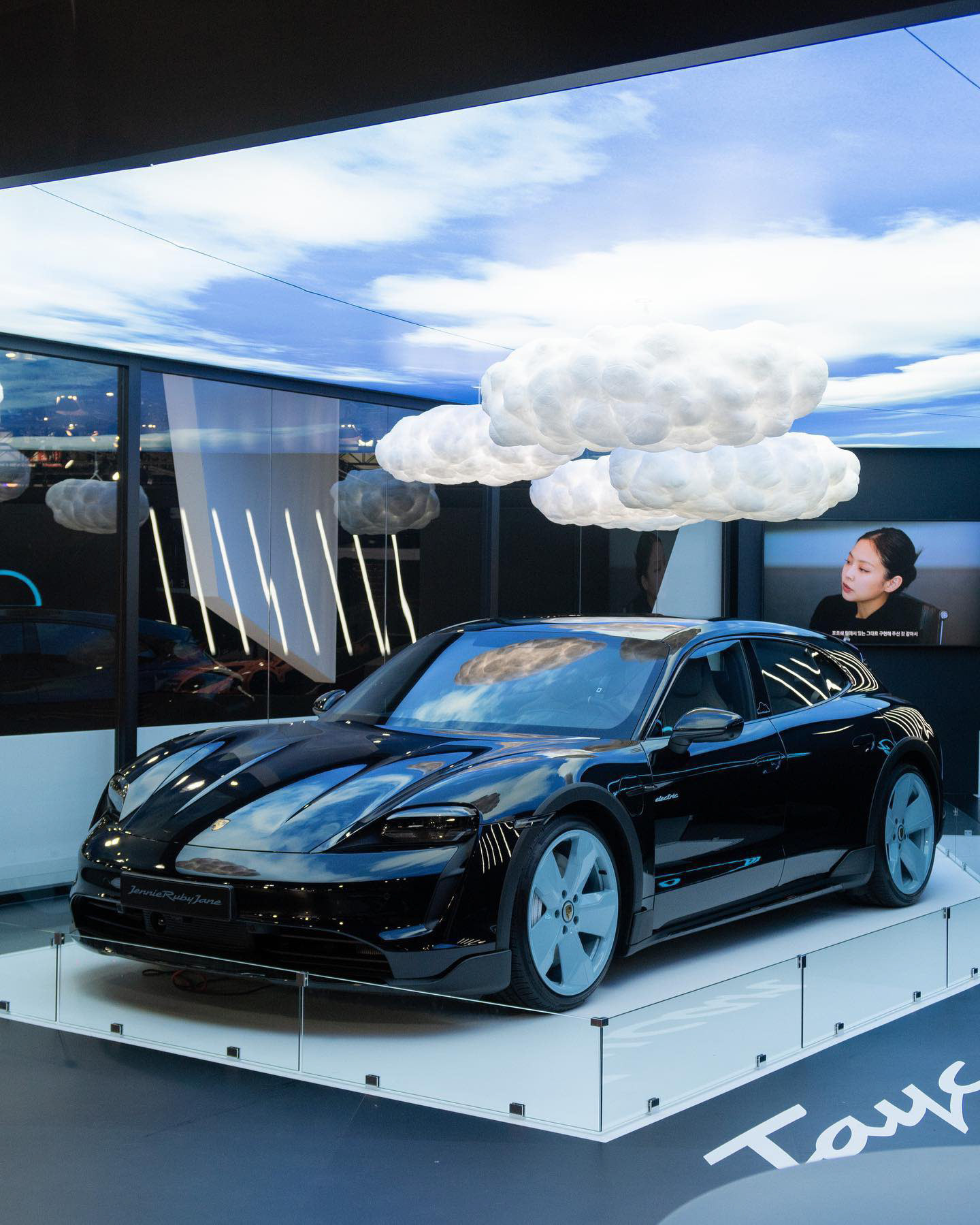 Porsche booth at Seoul Motor Show 2023-55