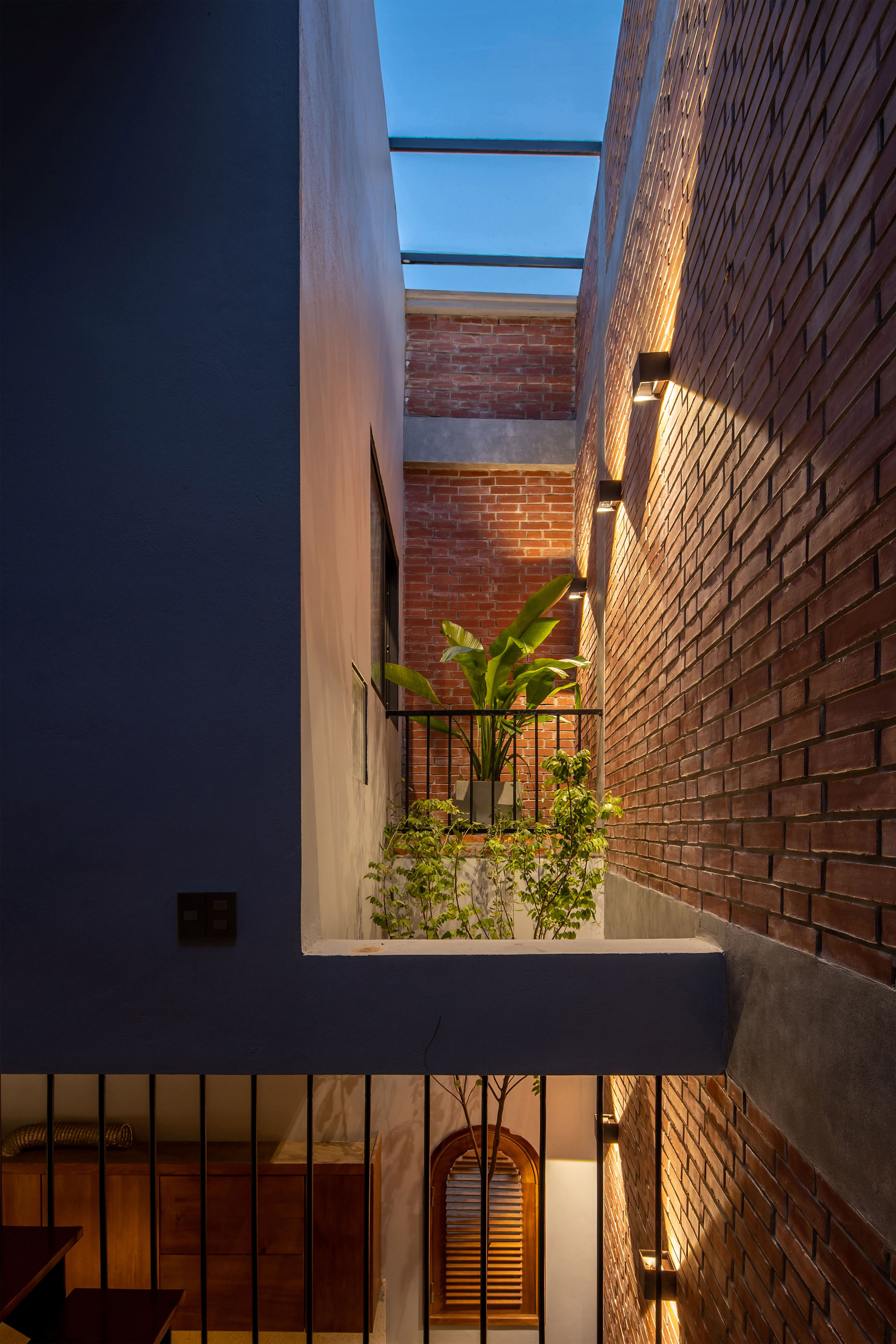 小砖房丨越南丨Tung Nguyen Architects-27