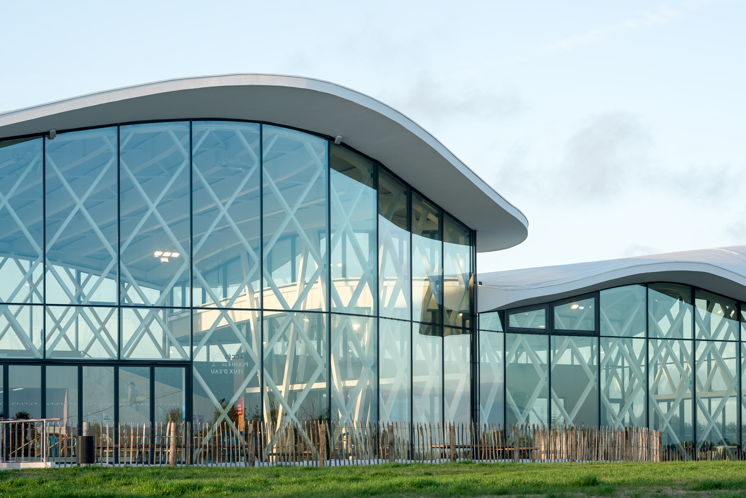 体育馆丨MultiplexeAquatique-113