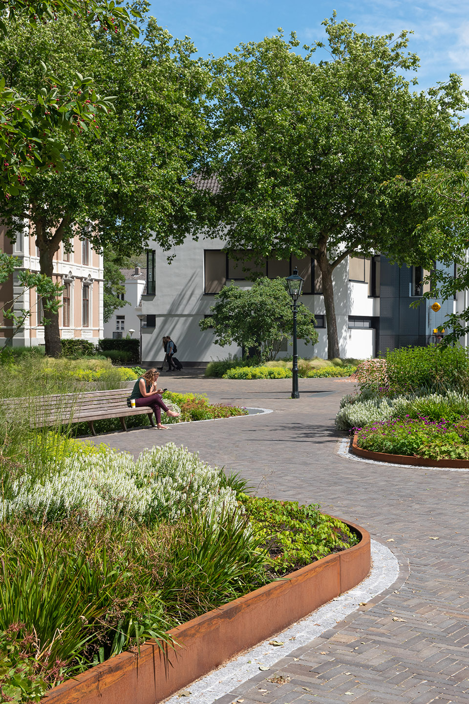 兹沃勒地下自行车停车场入口丨荷兰兹沃勒丨PosadMaxwan-30