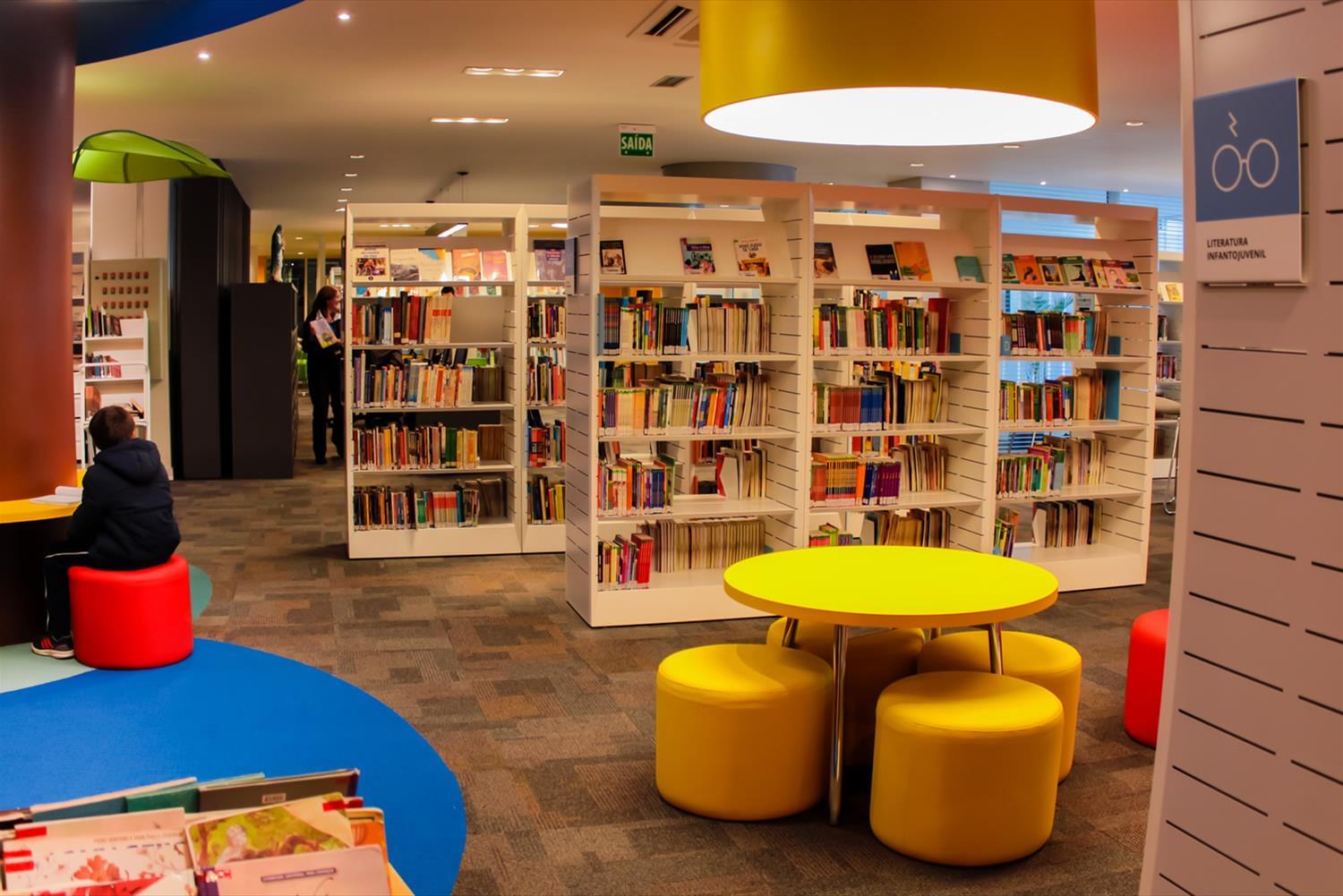 巴西 Marista Rosário 图书馆设计-7