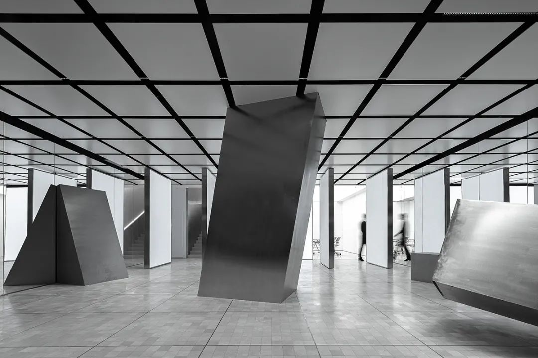 无限空间 · LOVIVO gallery 概念展厅设计丨中国沈阳丨白菜设计-17