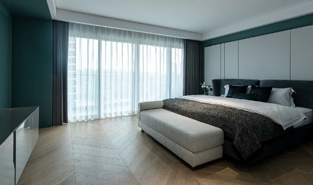 湖蓝之境 · 现代私宅的雅致与舒适丨乔金斯-31