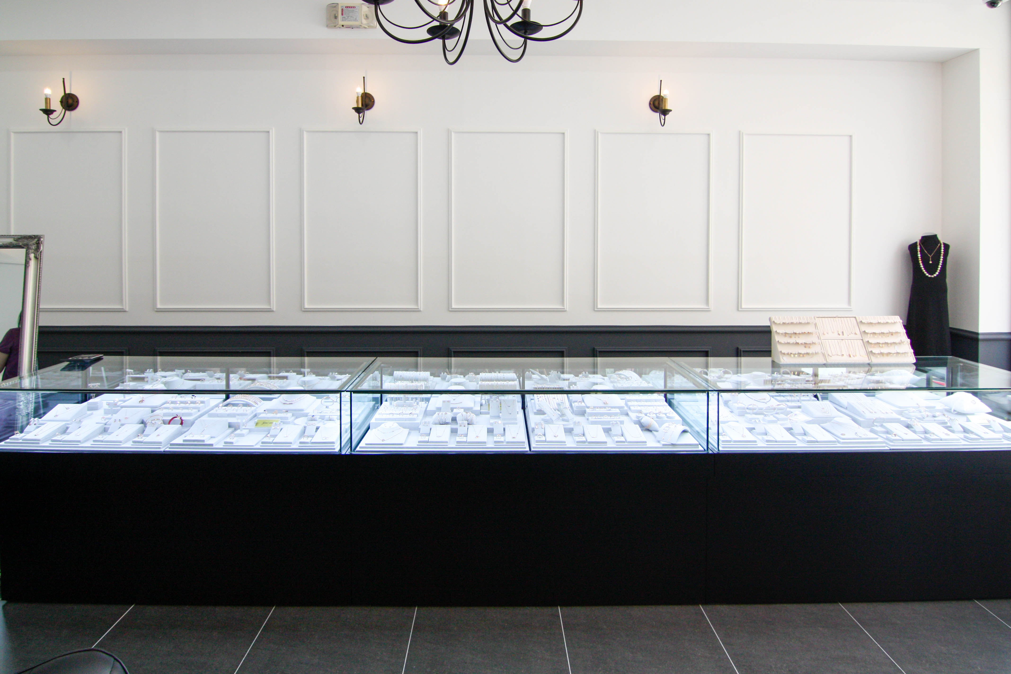 现代简约风婚庆珠宝店设计-11