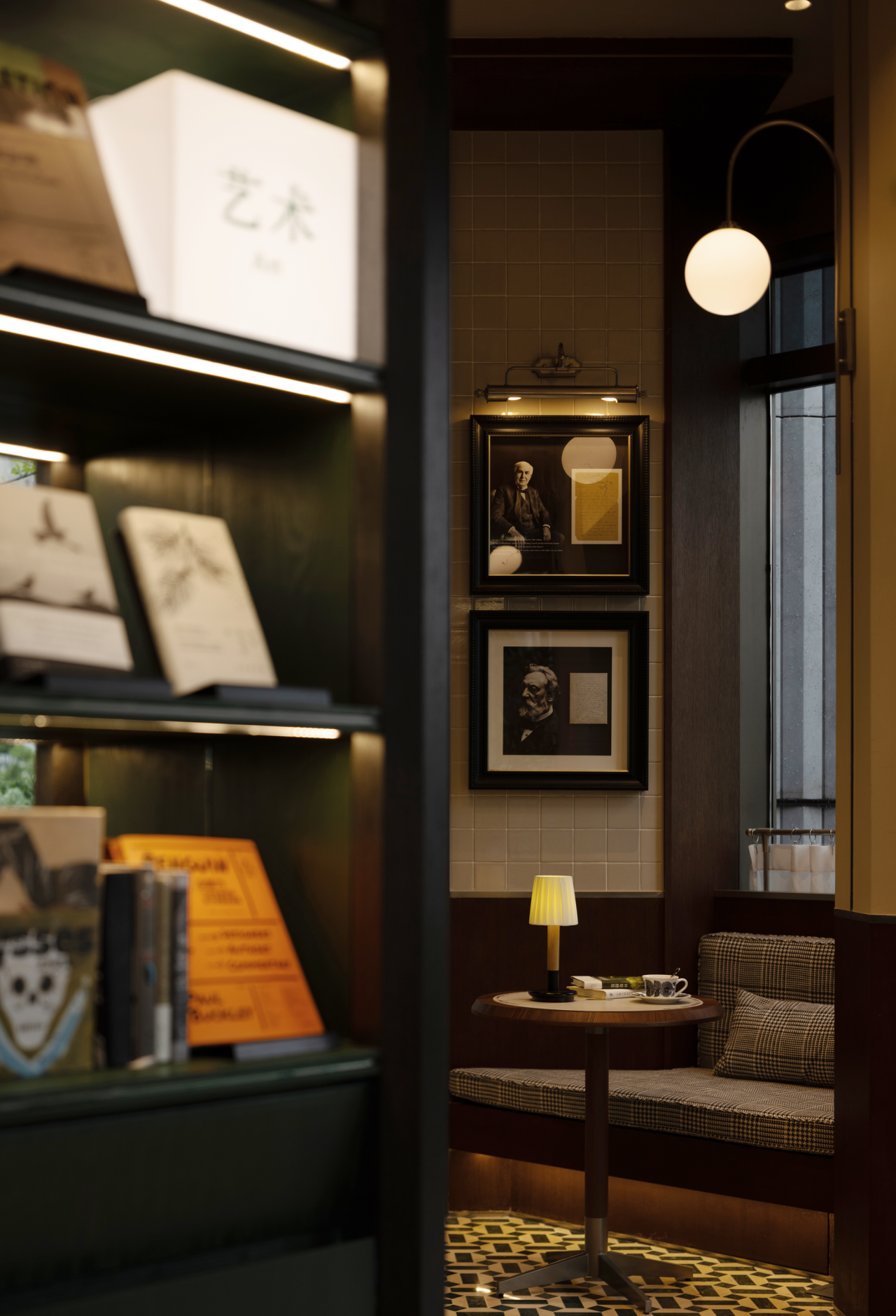 华润置地上海中环置地中心·望雲项目咖啡BOX丨中国上海丨软装矩阵纵横,硬装东木筑造-5