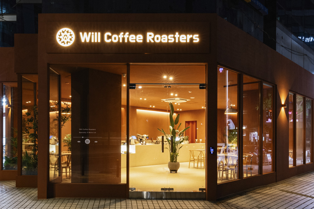 红色顿悟 | 22 平米极简咖啡厅设计-17