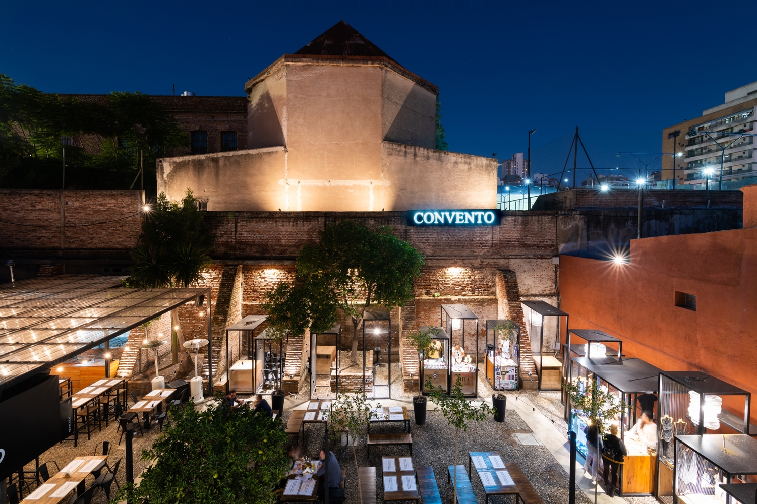 阿根廷百年修道院改造的购物中心-89