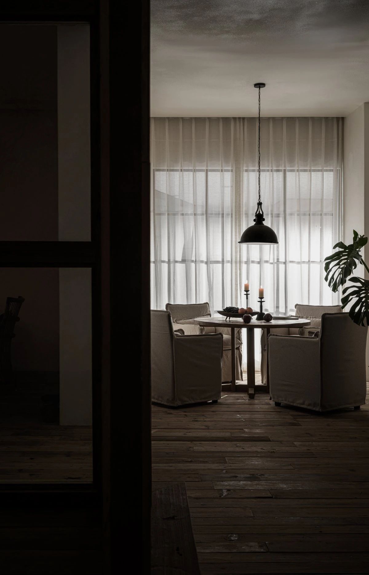 “静止”与“缓慢”的空间设计-31