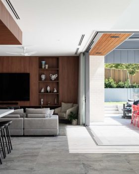 阿卡迪亚

注：阿卡迪亚常指古希腊的一个山区，也用于象征田园牧歌式的理想之地在不同语境中可能有特定含义，但这是较为常见和通用的译法 丨DNA Architects