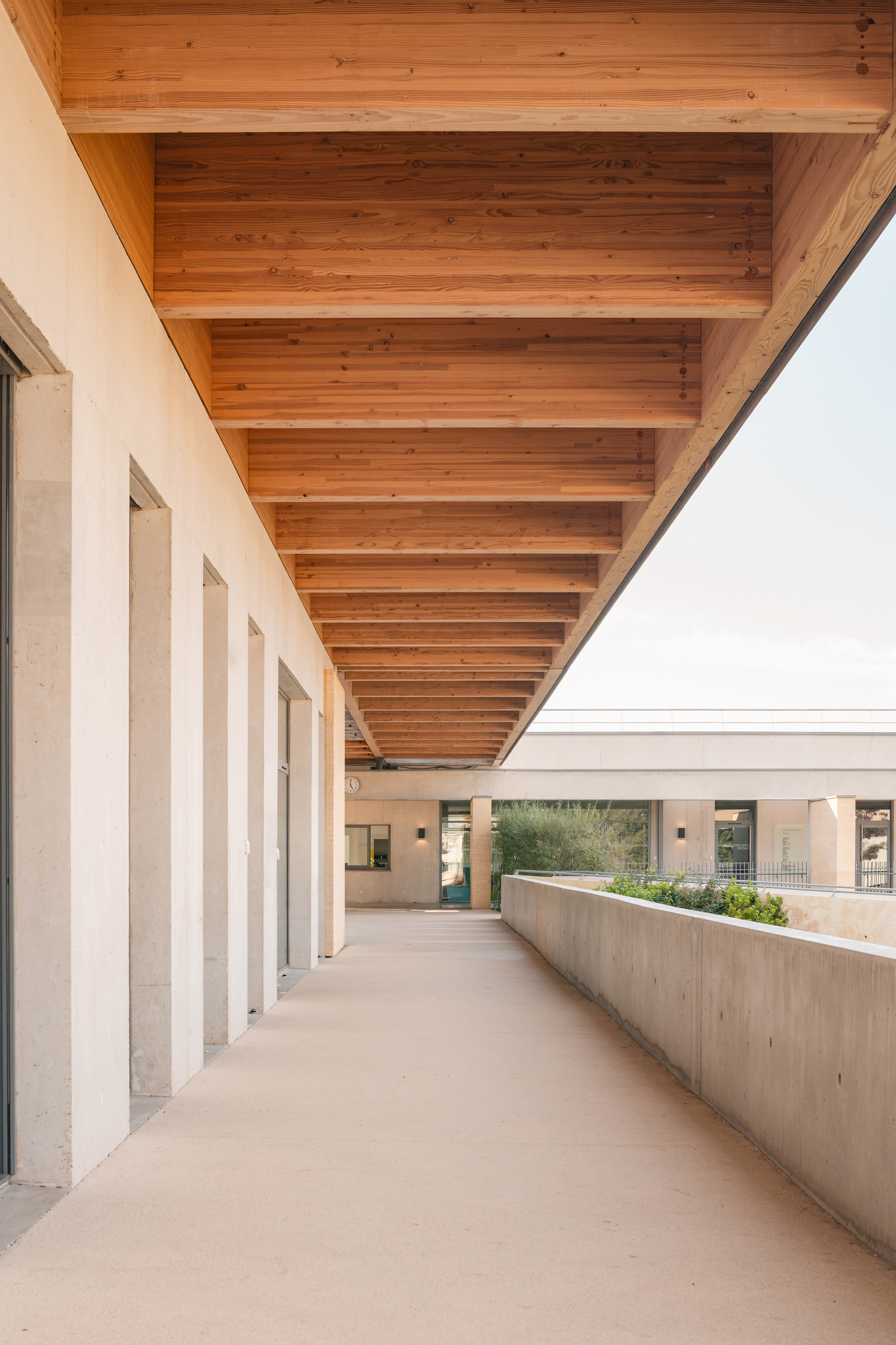 伏尔泰学院丨法国丨NM2A-20