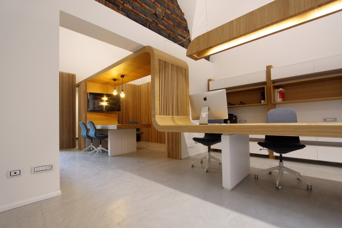 意式木艺办公空间，融合现代设计与精湛木工技艺-10