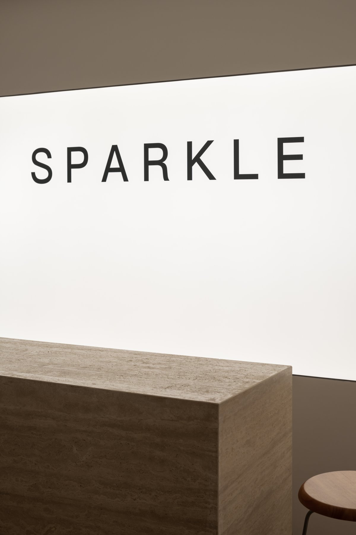 着光 SPARKLE 服装店丨中国重庆丨植入设计-13