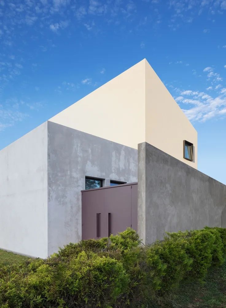 双层叠加的郊区住宅 | 开放性与隐私的完美结合-19