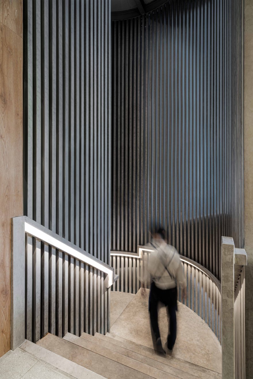 雅加达凯洋寿司店
注:这里Kaiyo音译为凯洋,Sushi是寿司,Jakarta是雅加达 ,推测这是雅加达一家名为凯洋的寿司店 丨印度丨BrandWorks-32