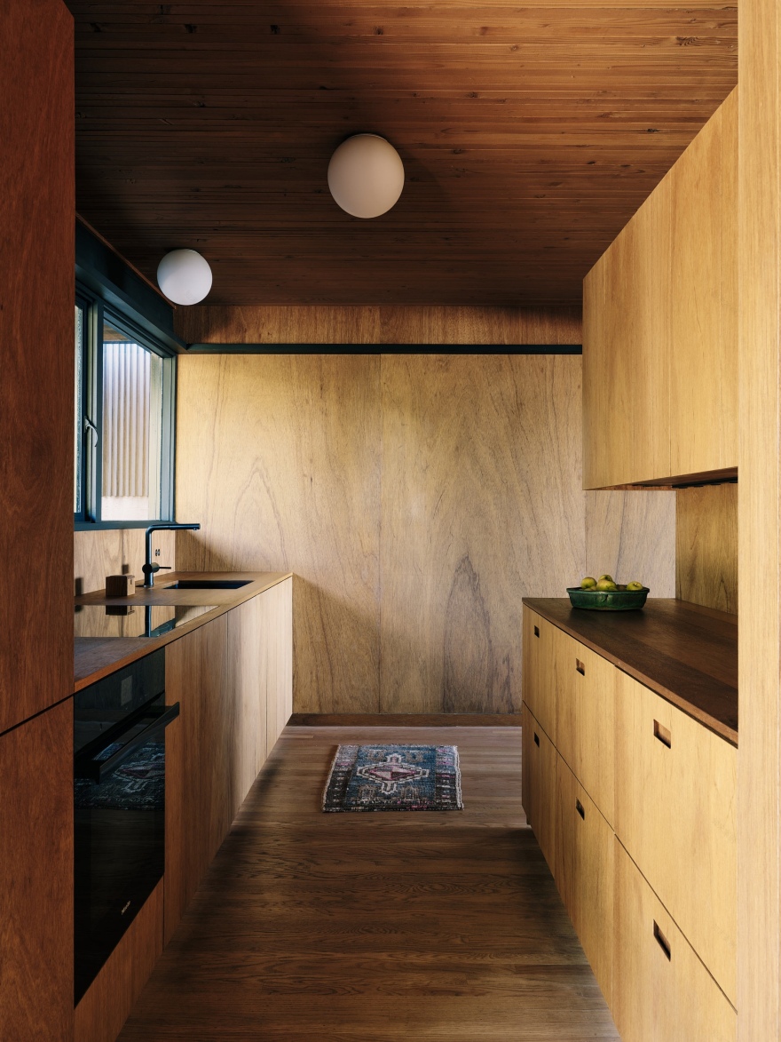 克雷斯顿庄园(注:若Creston有特定指向,此翻译可能需调整,House也可根据实际情况翻译为府邸别墅等,但在没有更多背景下,庄园较通用) 丨美国丨Mork Ulnes Architects-21