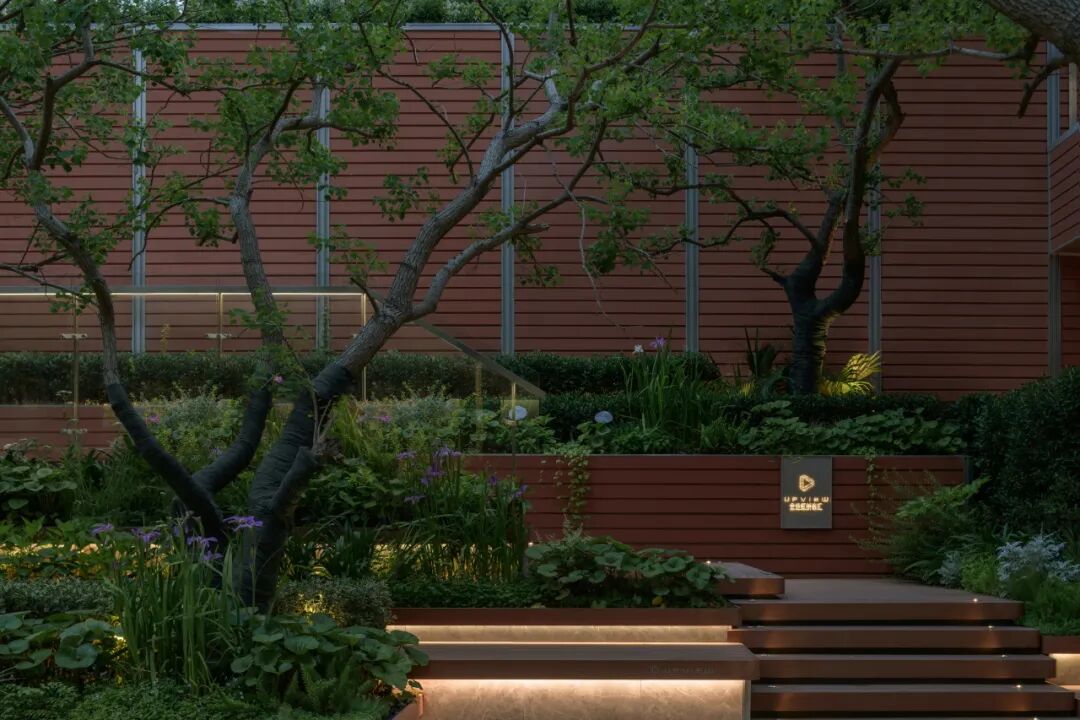 上海金地·虹桥峯汇丨中国上海丨景观设计为上海朗道景观规划设计有限公司等-9