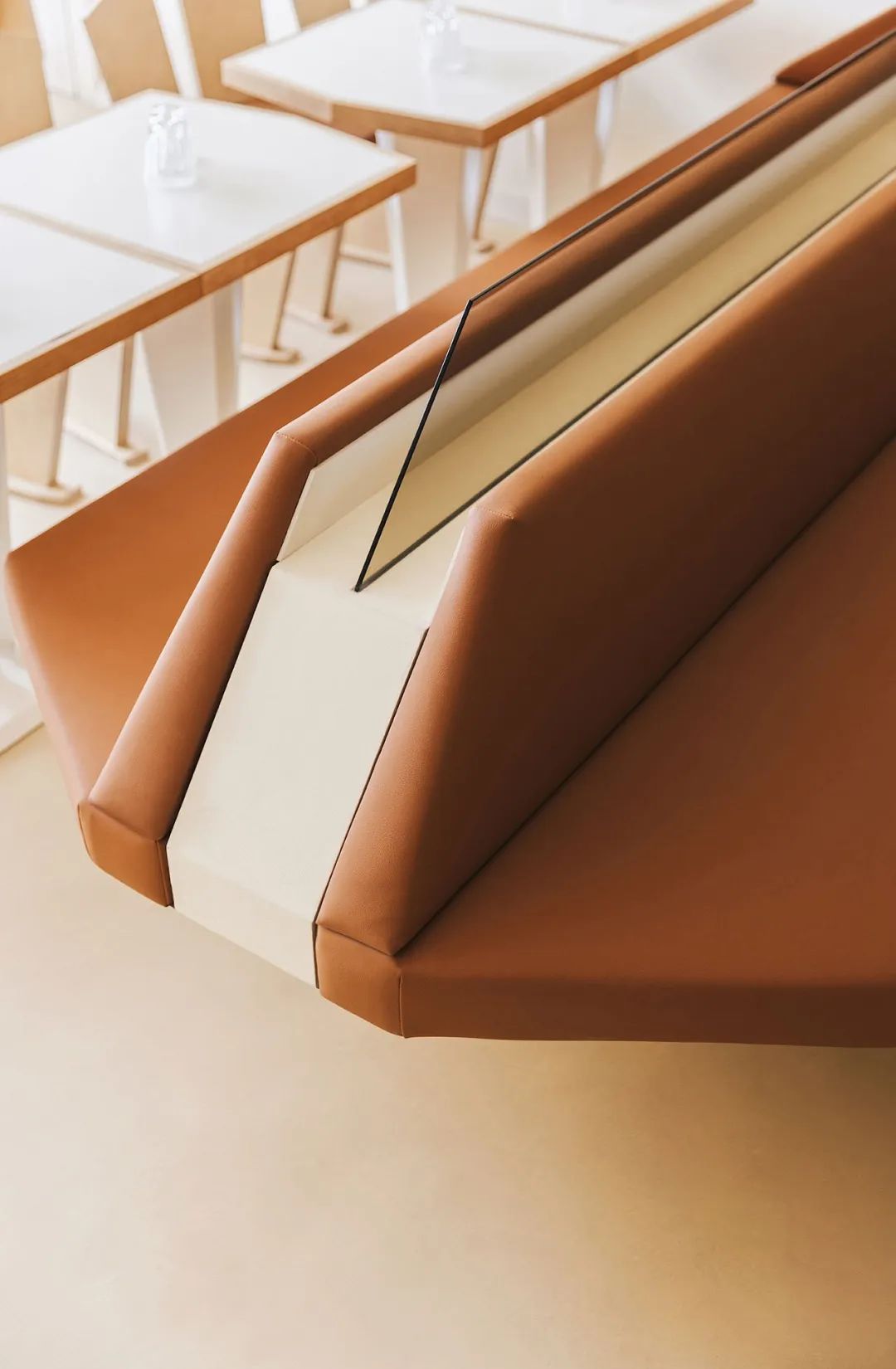 PNY Burger Chain 汉堡连锁店设计丨法国丨Rudy Guénaire,Graffi Rathamohan-36