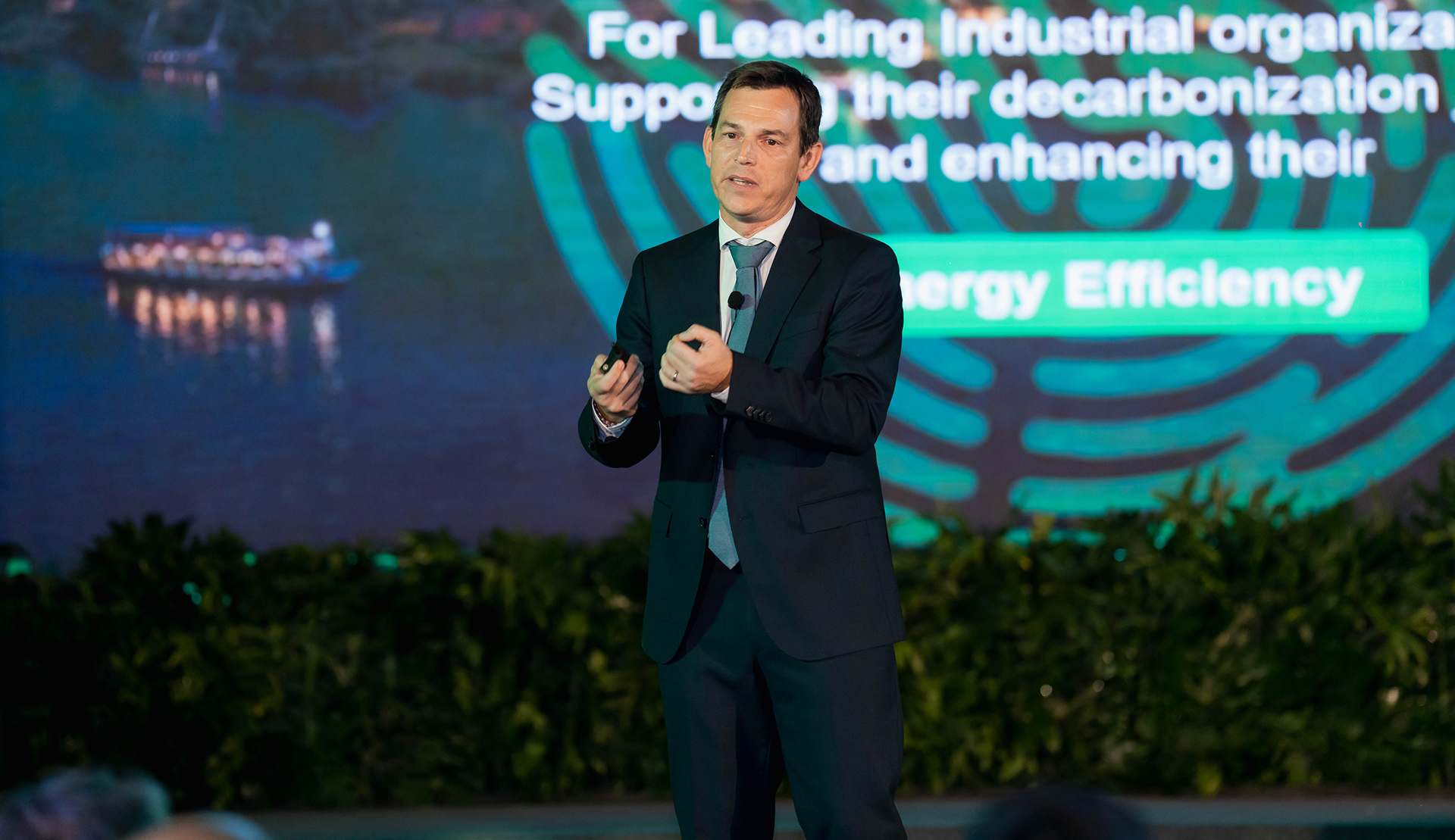 Schneider Electric EEC 2025-45