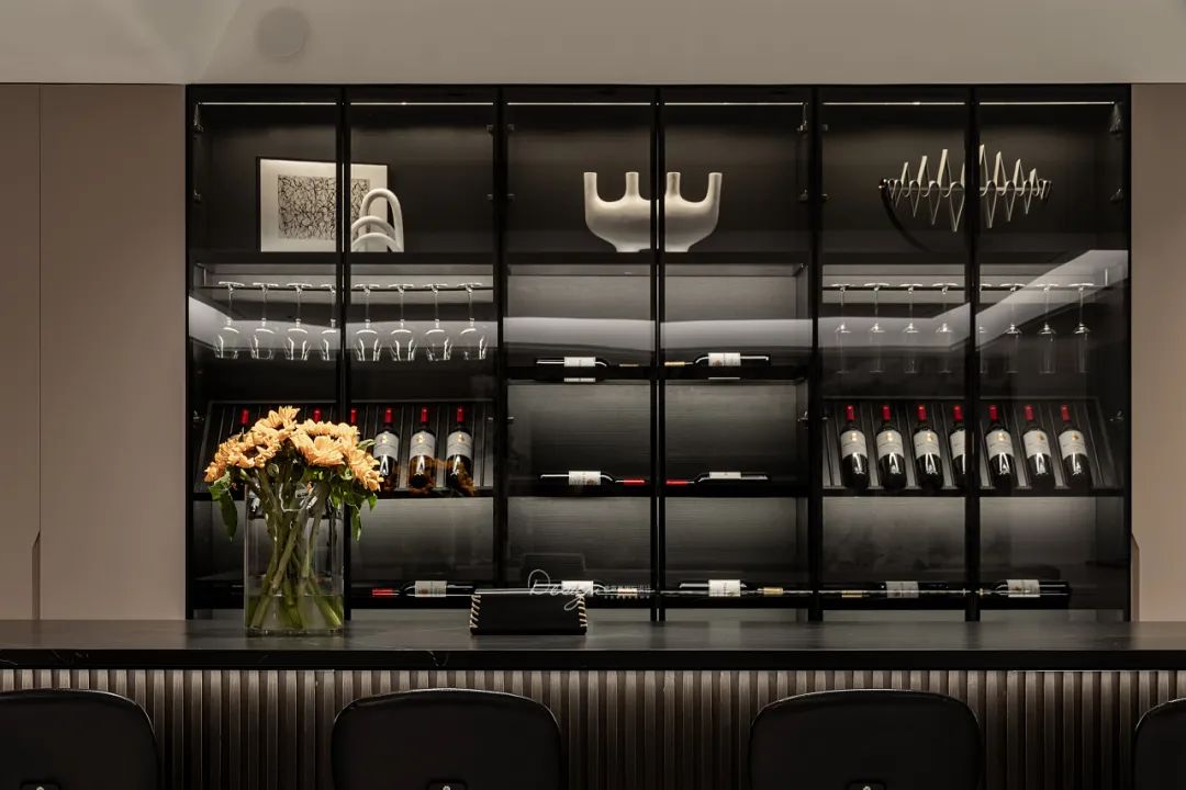 现代时尚的 280㎡小院私宅丨罗太翔,于倩-72