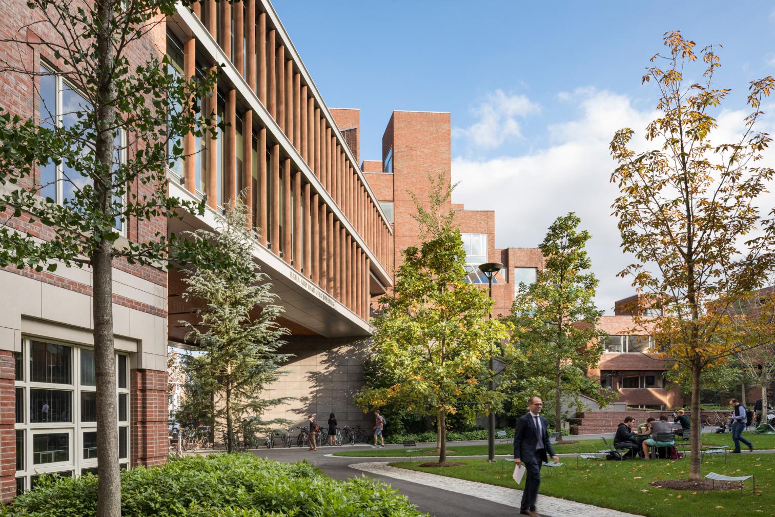 哈佛肯尼迪政府学院校园改造-3