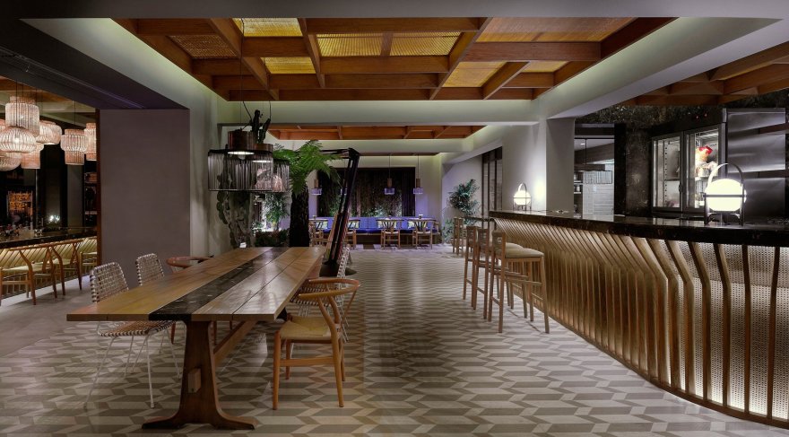 罗得岛藤酒吧餐厅-12