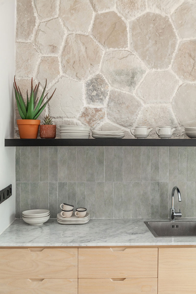 巴厘岛假日别墅 | 弧形与绿植的时尚设计-19